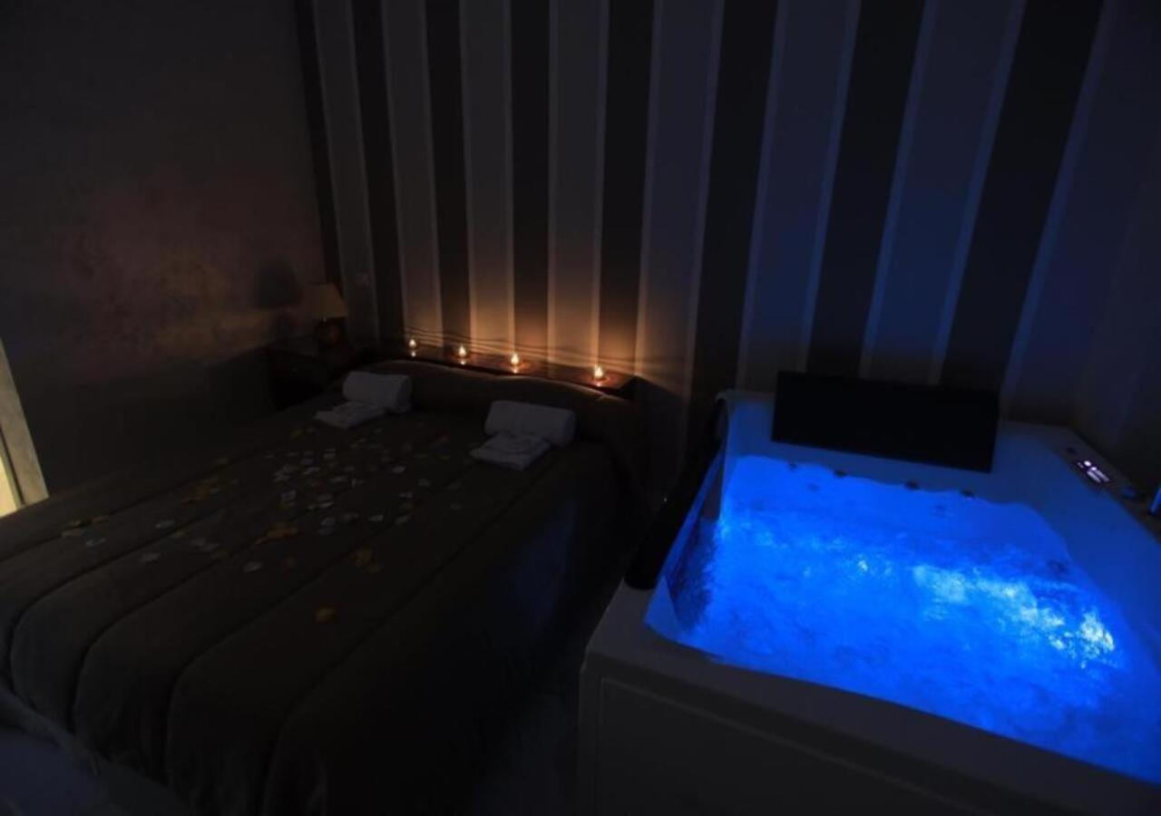 Hotel Holiday Foggia Ngoại thất bức ảnh